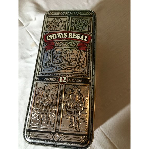 Vintage 1980's Chivas Regal Tin Container 750 ML Aged 12 Years 43 GL - Picture 1 of 7
